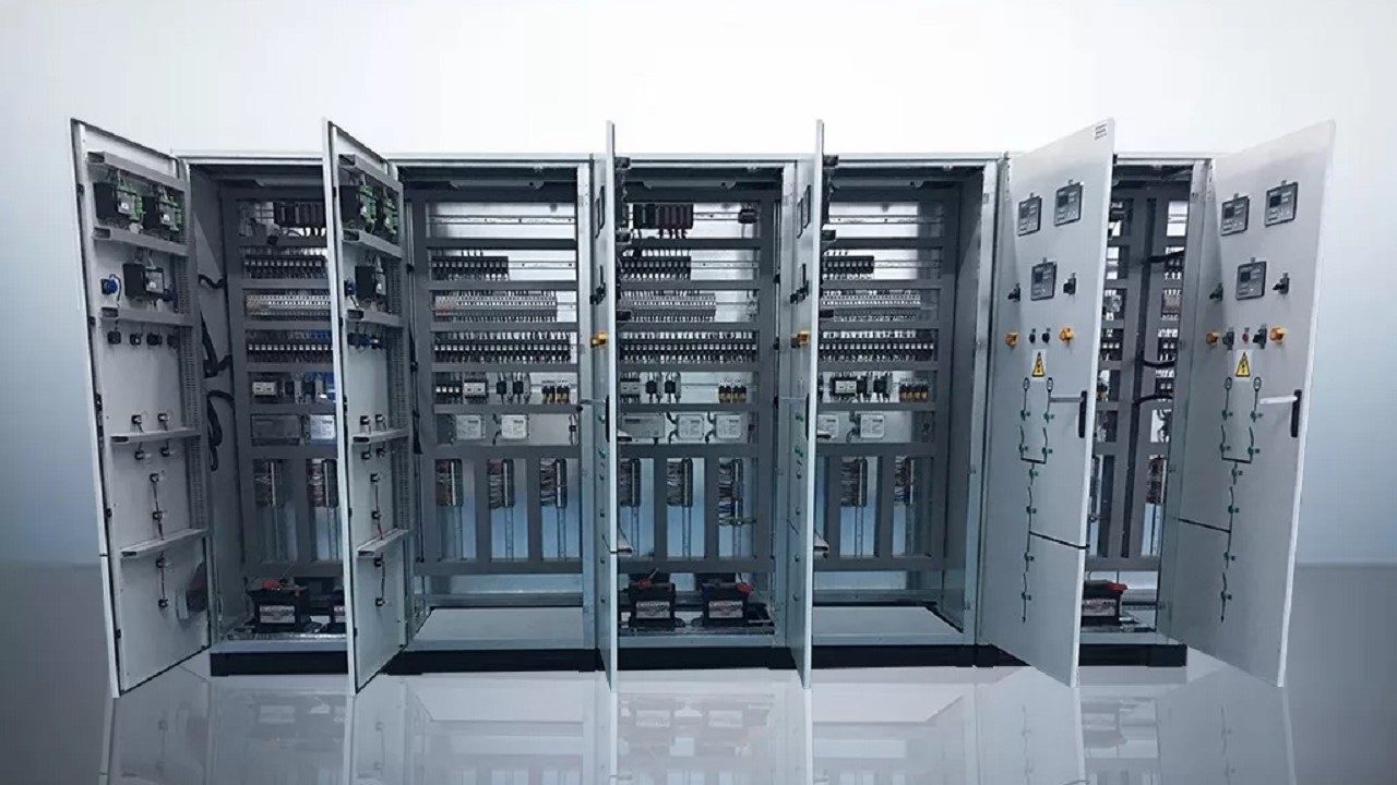 Gün Elektrik Otomasyon, aydınlatma panoları, dağıtım panoları, GES panoları, orta gerilim panoları, kompanzasyon panoları, otomasyon sistemleri, elektrik pano imalatı, pano montajı, elektrik dağıtım sistemleri, enerji yönetimi, PLC otomasyon sistemleri, Delta PLC otomasyon, jeneratör transfer panoları, trafo panoları, hücre panoları, dahili tip panolar, harici tip panolar, güç artırımı hizmeti, trafo tesis kurulumu, jeneratör sistem kurulumu, enerji çözümleri, endüstriyel pano sistemleri, elektrik taahhüt, enerji altyapı çözümleri, elektrik proje uygulama, enerji verimliliği sistemleri, profesyonel pano üretimi, endüstriyel otomasyon çözümleri, elektrik sistem entegrasyonu, akıllı enerji sistemleri